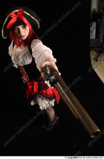 15 2018 01 DARINA PIRATE WITH OLD GUN